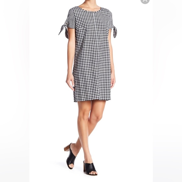 Sharagano Dresses & Skirts - NWT Sharagano Grace Gingham Dress Size 10 Black/White Checkered Classic